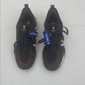 K-Swiss Black and Pink Women's Sneakers